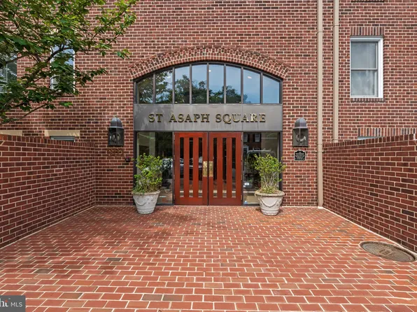 801 S Pitt St APT 123, Alexandria, VA 22314
