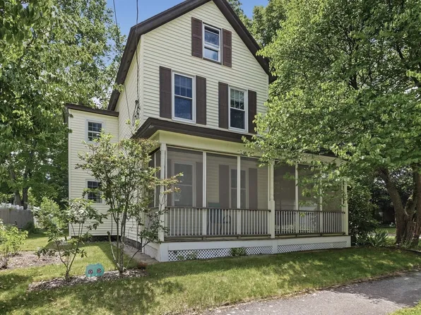 3 Beach St, Westborough, MA 01581