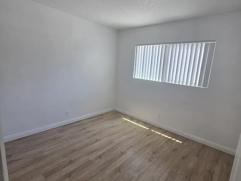 Mulberry Park Apartments — Photo 14