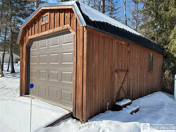 4th image of 2031 Wolf Creek Rd
