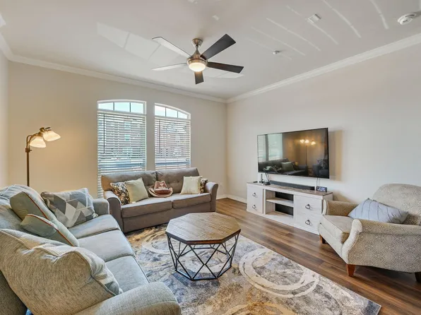305 Holleman Dr E APT 1702, College Station, TX 77840