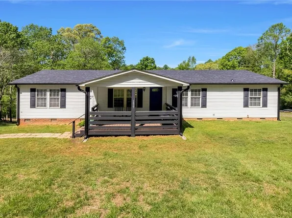 2837 Refuge Church Dr, Trinity, NC 27370