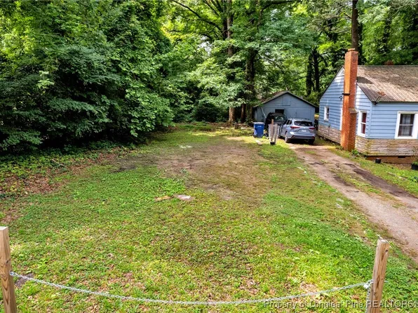 1304 Goldsboro Ave, Sanford, NC 27330