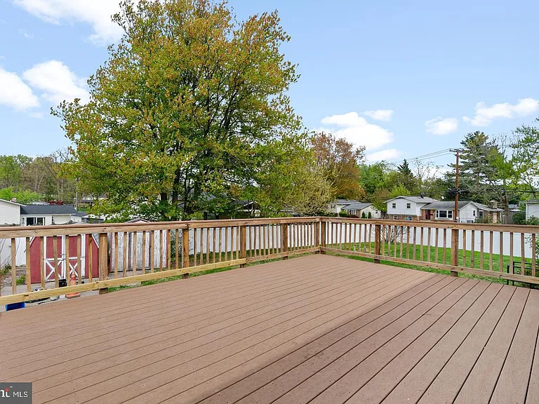 14236 Chadwick Ln — Photo 39