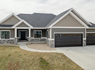 801 Ronald Overlook, Waunakee, WI 53597