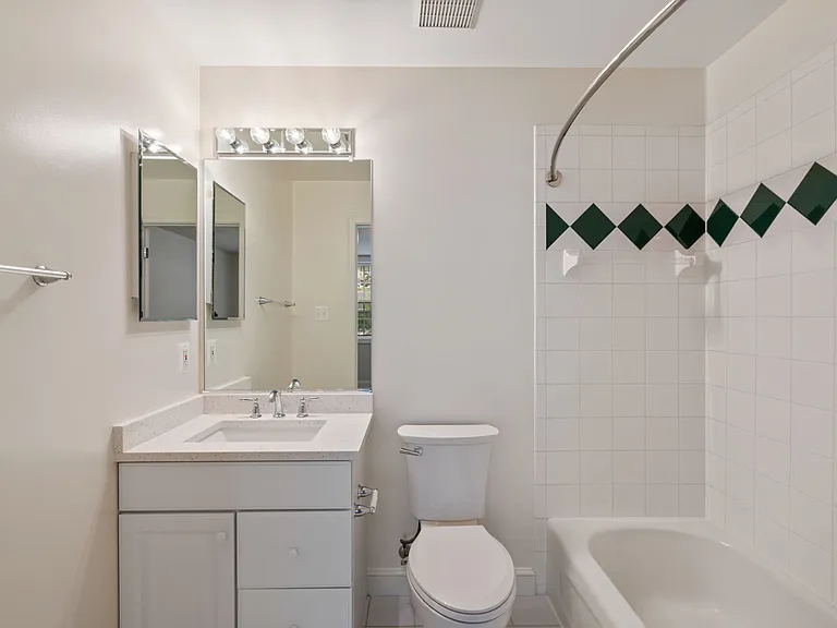 3426 Wilson Blvd — Photo 27