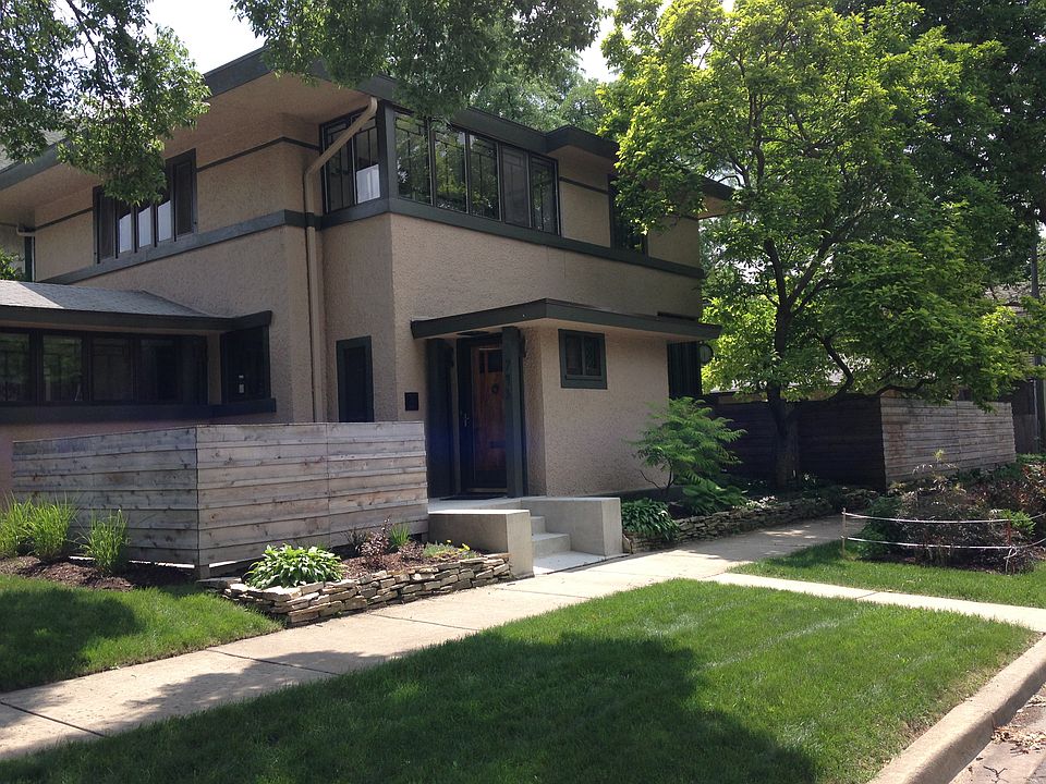 1st image of 743 Columbian Ave
