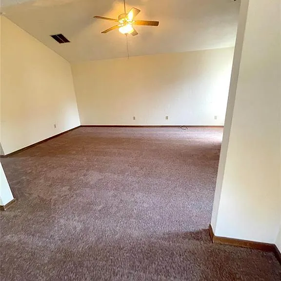 301 Brian Dr — Photo 7