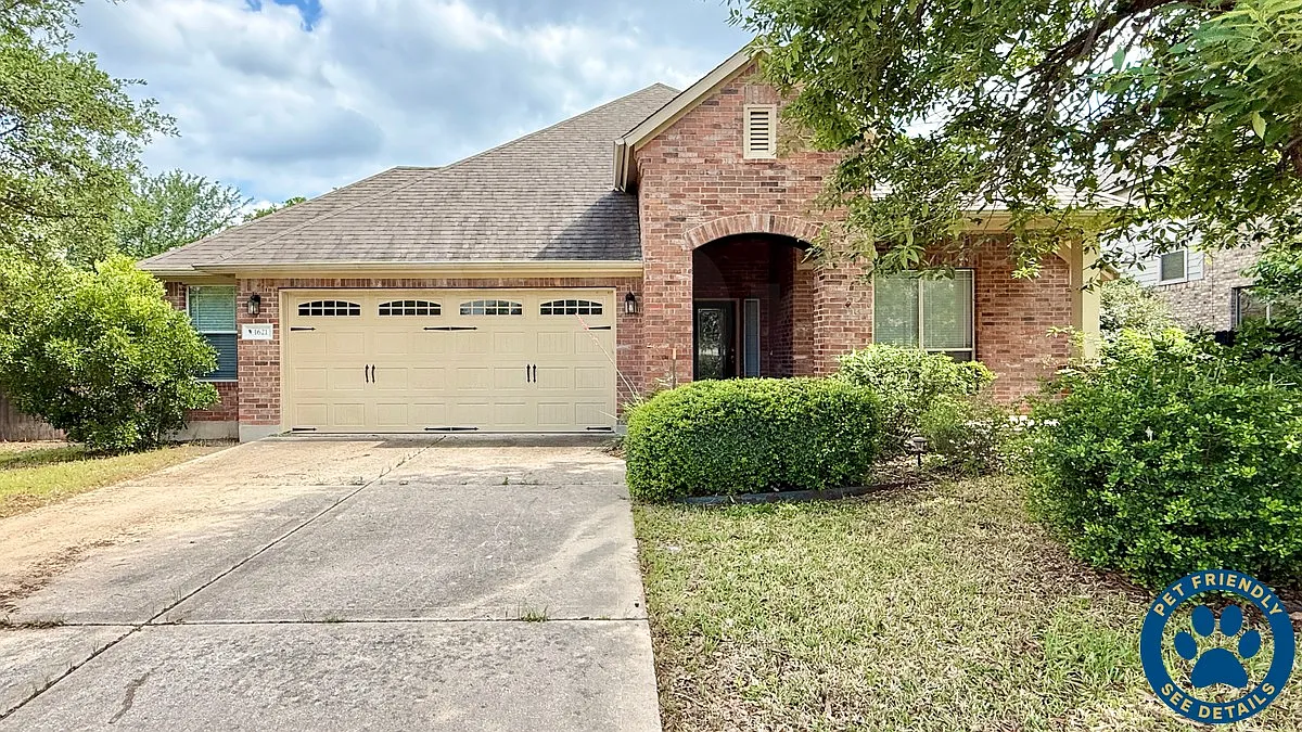 4 bed, 2.0 bath, 2547 sqft, $2,500 — Photo 1