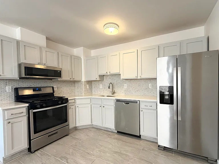 12 Delaware Ave #2 — Photo 1