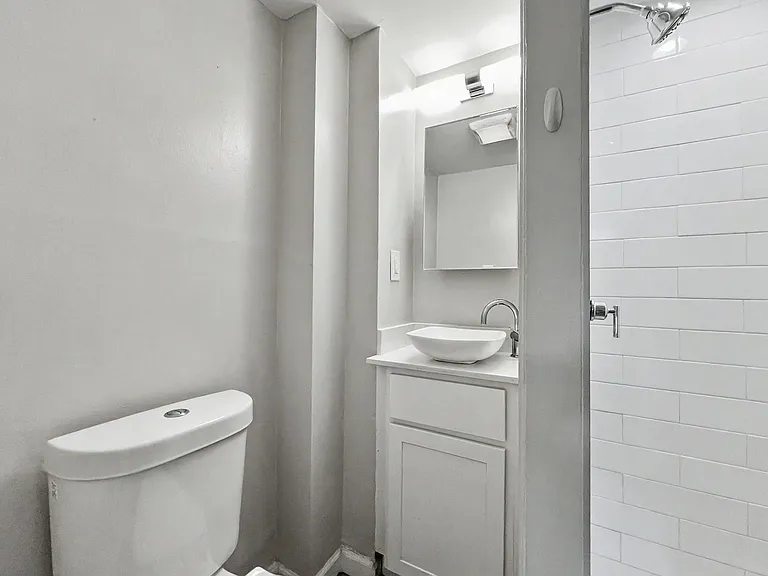 116 N Union St — Photo 14