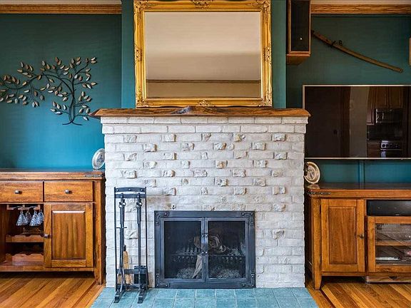 5th image of 102 Carlyle Pl