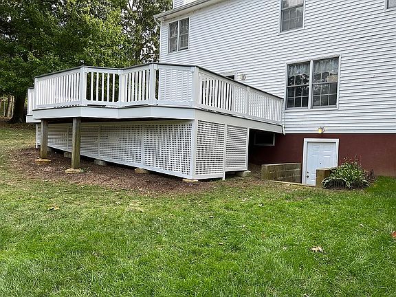 5th image of 639 Meadow Run