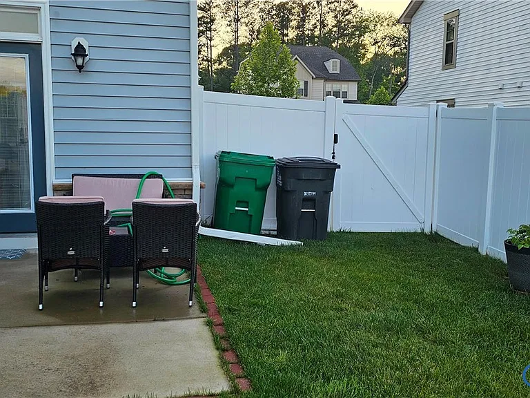 3011 Farmstead Mill Dr — Photo 36
