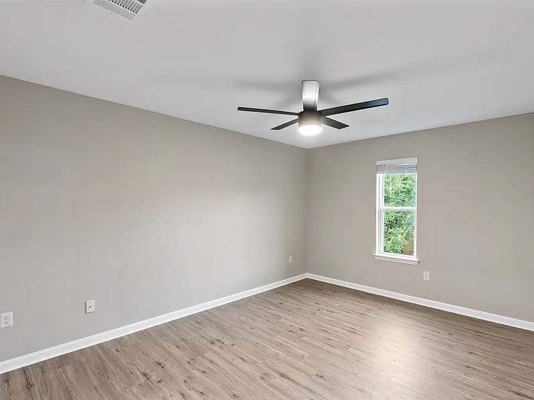 700 S Sims Ave #122 — Photo 16