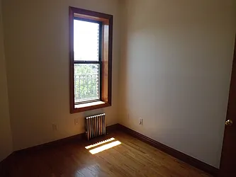 Rented by Maximus Realty Group