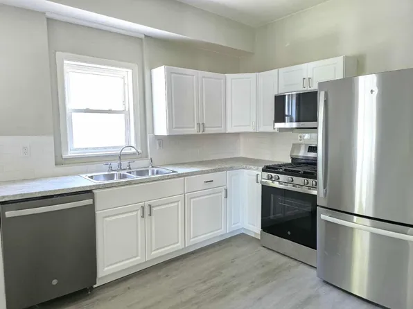 23 Salina St Floor 1, Baldwinsville, NY 13027