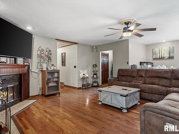2nd image of 6487 Rentshler Rd