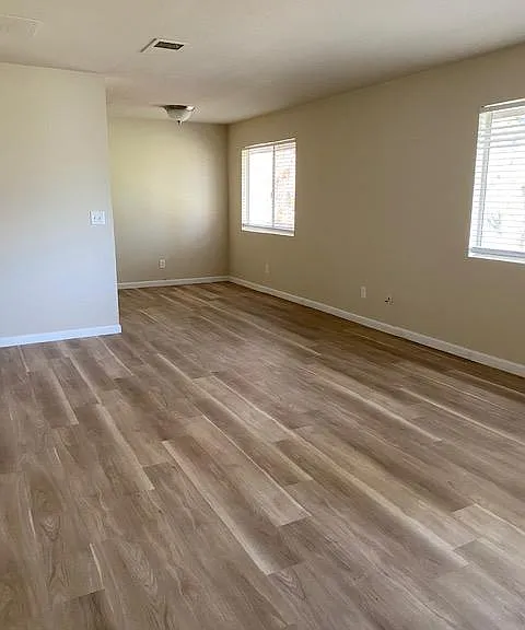 Birchwood Apartments — Photo 18