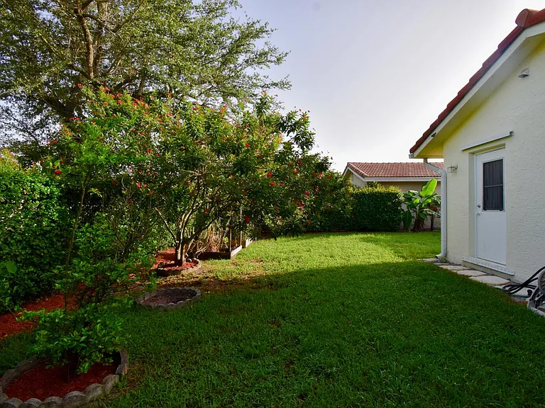 1520 NW 97th Ave — Photo 10