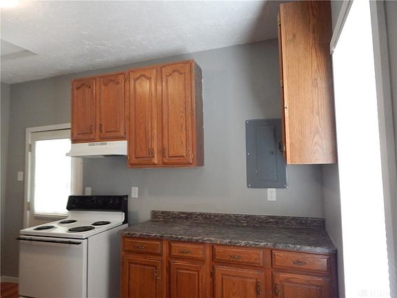 5th image of 3308 E 2nd St