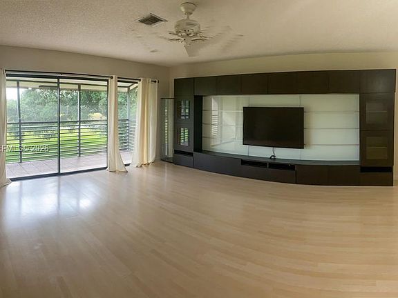 2nd image of 125 S Laurel Dr #506