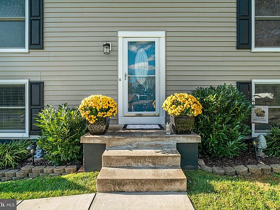 4th image of 7140 Alleghany St