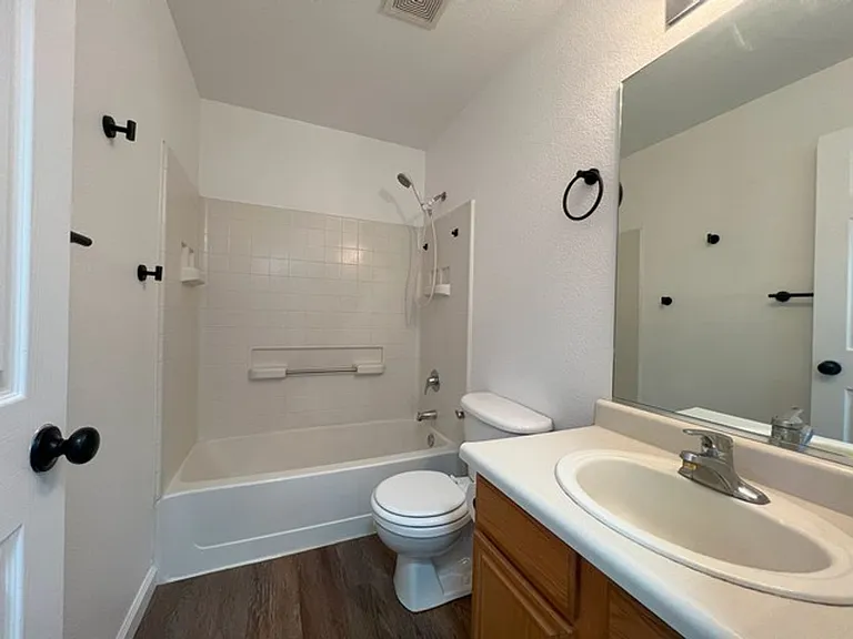 17784 Georgetown Dr — Photo 8