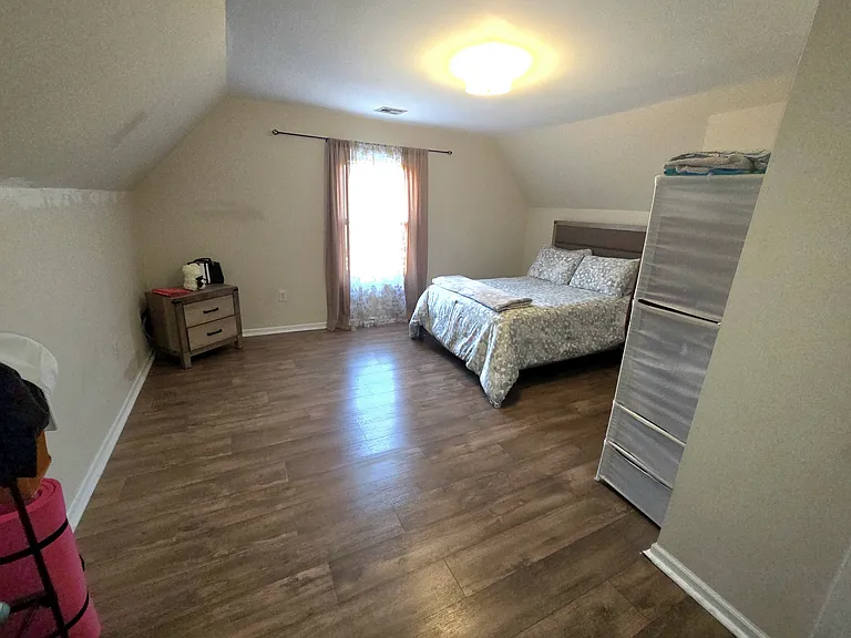 44 4th St #3-2 — Photo 9