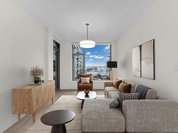 2nd image of 755 Harbourside Dr #401