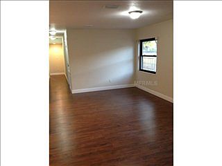 5th image of 907 E Hanna Ave
