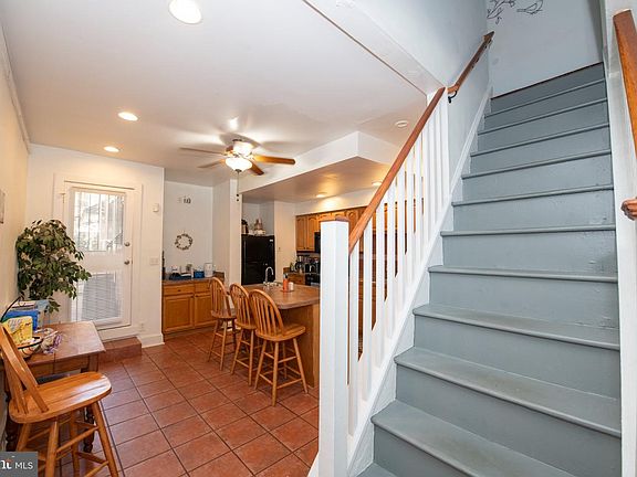 4th image of 5924 McCallum St