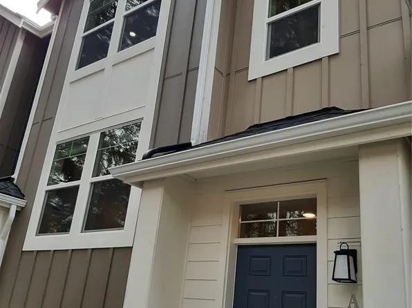 19314 121st Place NE #A, Bothell, WA 98011