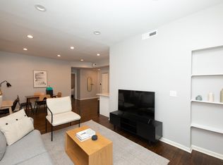 835 W Barry Ave APT 1A, Chicago, IL 60657