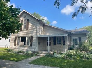 608 E Lincoln St, Nappanee, IN