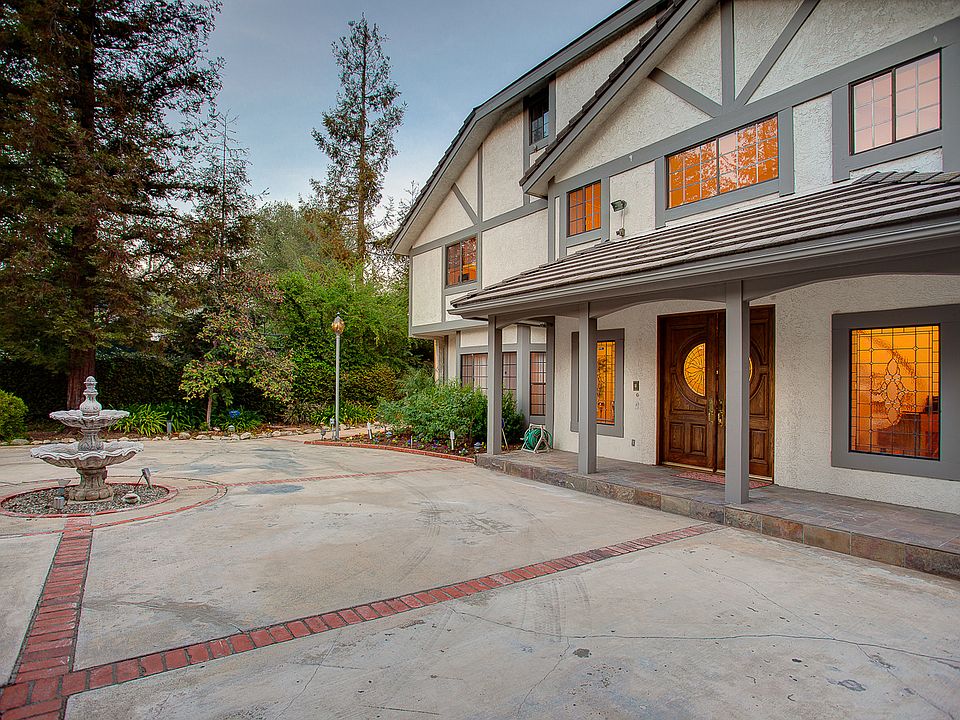 1st image of 4416 Woodleigh Ln