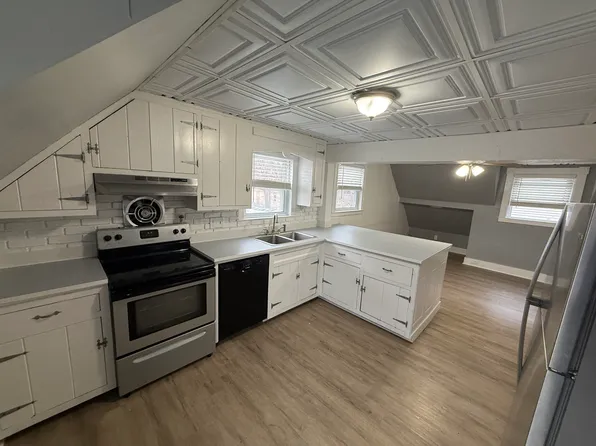 15 Chadwick St #2, Worcester, MA 01605