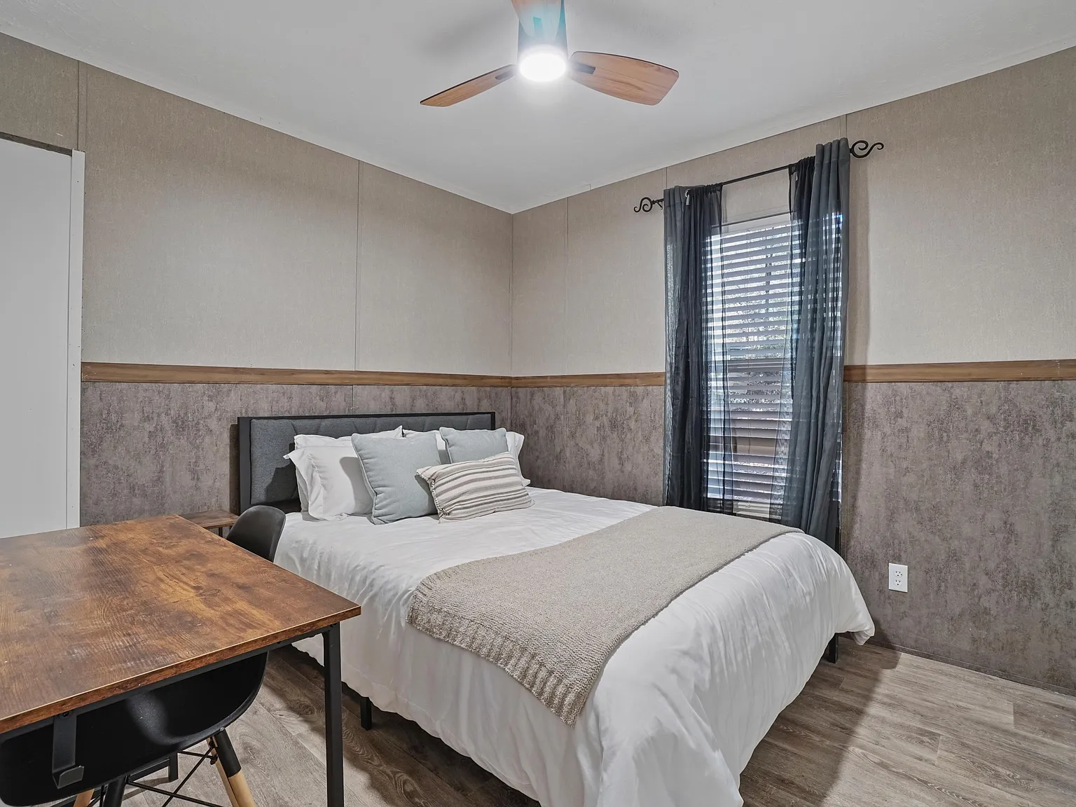 4 bed, 3.0 bath, 1944 sqft, $862 — Photo 1