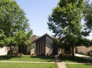 10006 Sageglow Dr, Houston, TX 77089