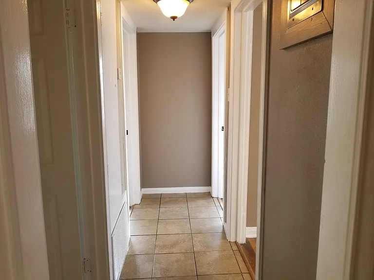 1802 W Gramercy Pl — Photo 4