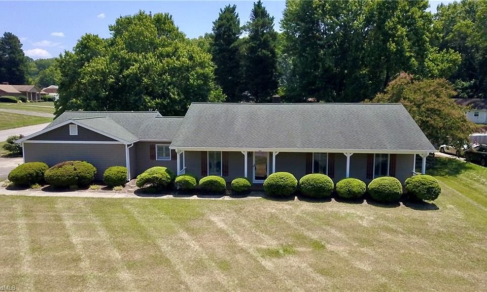 1st image of 162 Rockford Rd