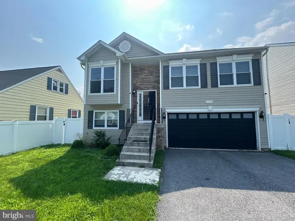 625 Fernhill Rd, Baltimore, MD 21226