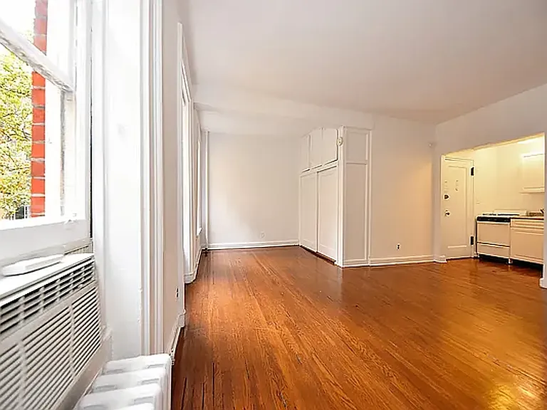 54 W 12th St #3F — Photo 3