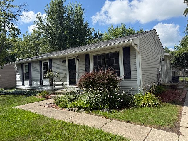 1st image of 15 W Eden Ct