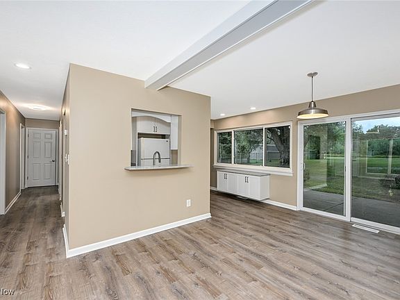 5th image of 8183 Concord Dr