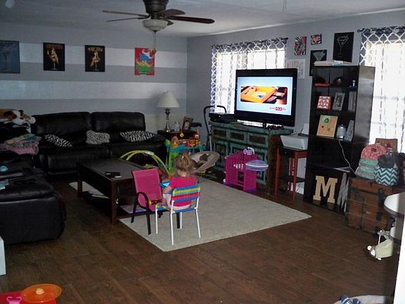 2nd image of 1202 E 56th St