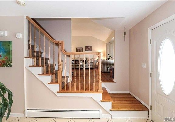 3rd image of 22 Chelmsford Dr