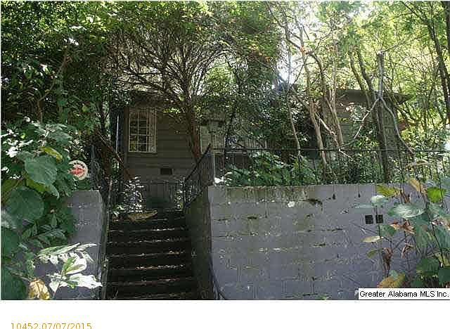 2nd image of 2105 16th Ave N