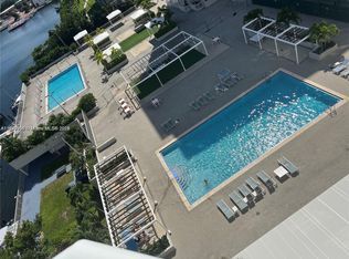 18071 Biscayne Blvd APT 302, North Miami Beach, FL 33160