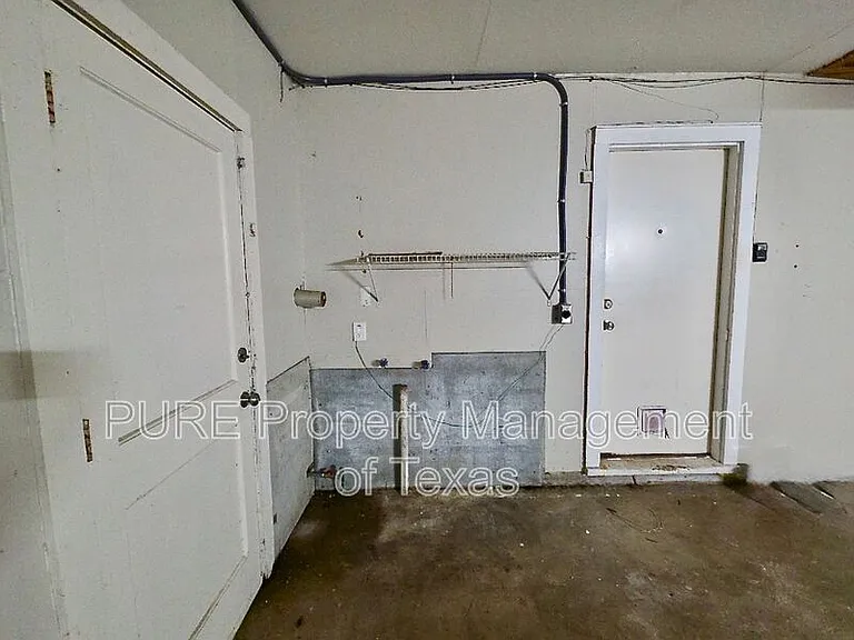 1408 Glencrest Dr — Photo 15